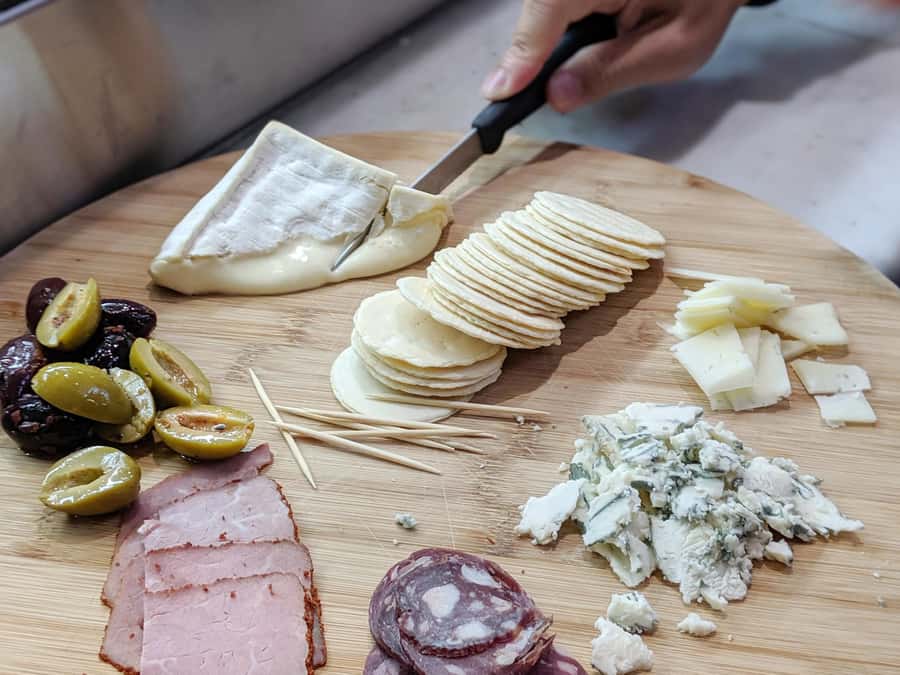 Melbourne Flavors: Queen Victoria Market Food Tour - Queen Victoria Market Before The Crowds
