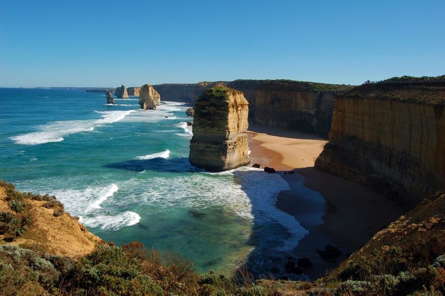 Melbourne: Great Ocean Road Extended–Top Stops&London Bridge - Lorne gives you your first ocean views