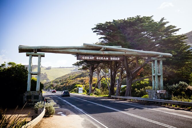 Melbourne: Great Ocean Road & Iconic Coastal Views Day Tour - Apollo Bay gives you a proper hour for lunch