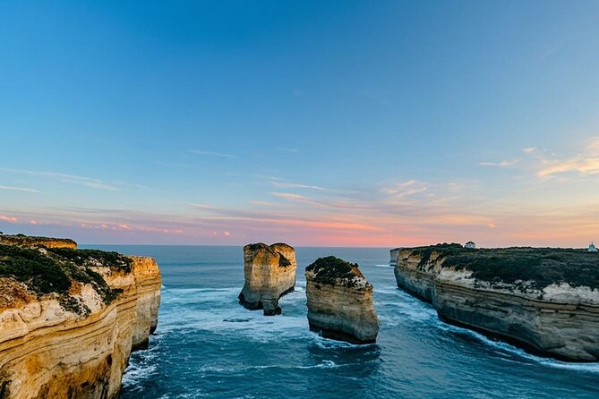 Melbourne: Great Ocean Road Luxury Coach Reverse Tour - Loch Ard Gorge combines beauty and shipwreck history