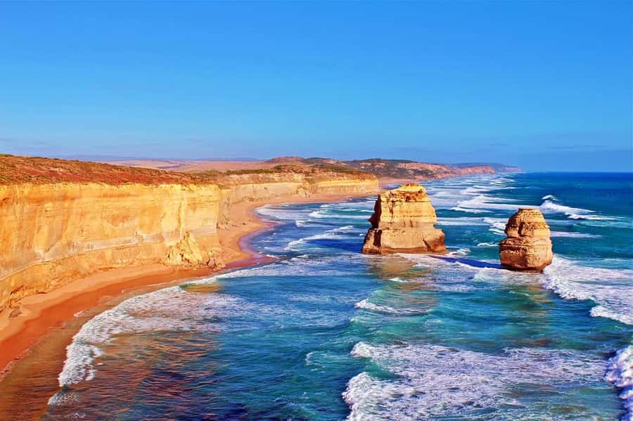 Melbourne: Great Ocean Road Private Day Tour - Split Point Lighthouse and the first coastal views