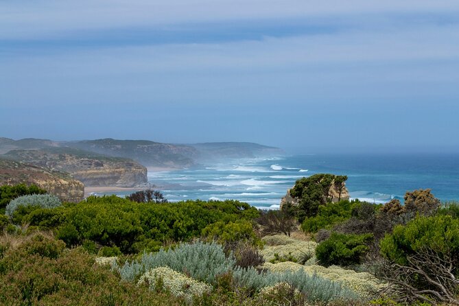 Melbourne: Great Ocean Road Tour with Maxi Highlights in One Day - Lorne adds a coastal-town pause