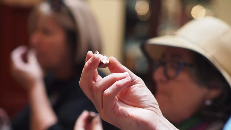 Melbourne: Guided Chocolate Walking Tour of the city - Key points at a glance