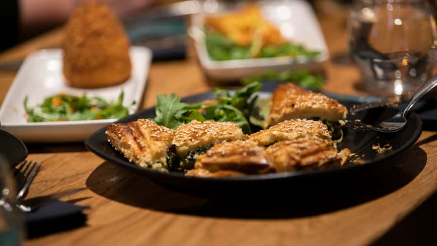 Melbourne: Guided Walking and Foodie Tour - Dietary needs, accessibility, and weather