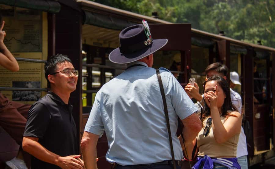 Melbourne: Half-Day Puffing Billy Steam Train Experience - Lakeside and Emerald Lake Park