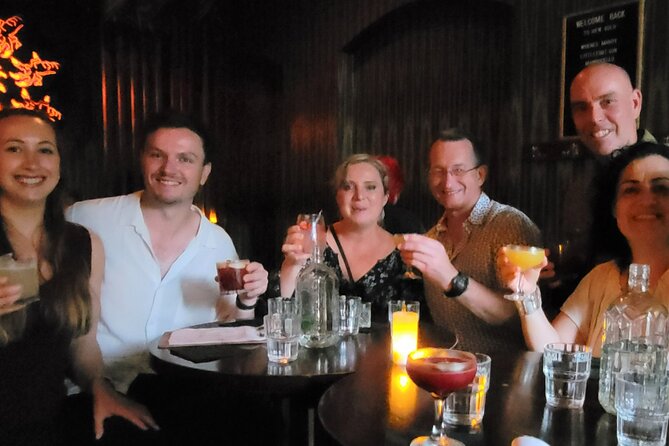 Melbourne: Hidden Bar and Cocktail Tour - Ian, Lucy, Jess, and Josh Set the Tone