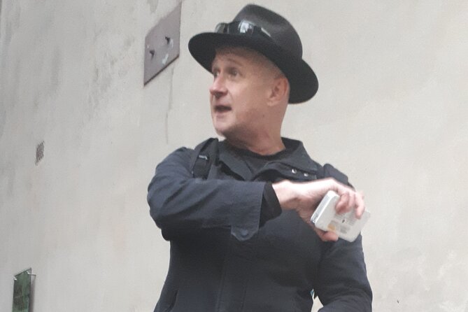 Melbourne Historical Walking Tour: Crime, Gangsters & Lolly Shops - Pace, timing and practical comfort