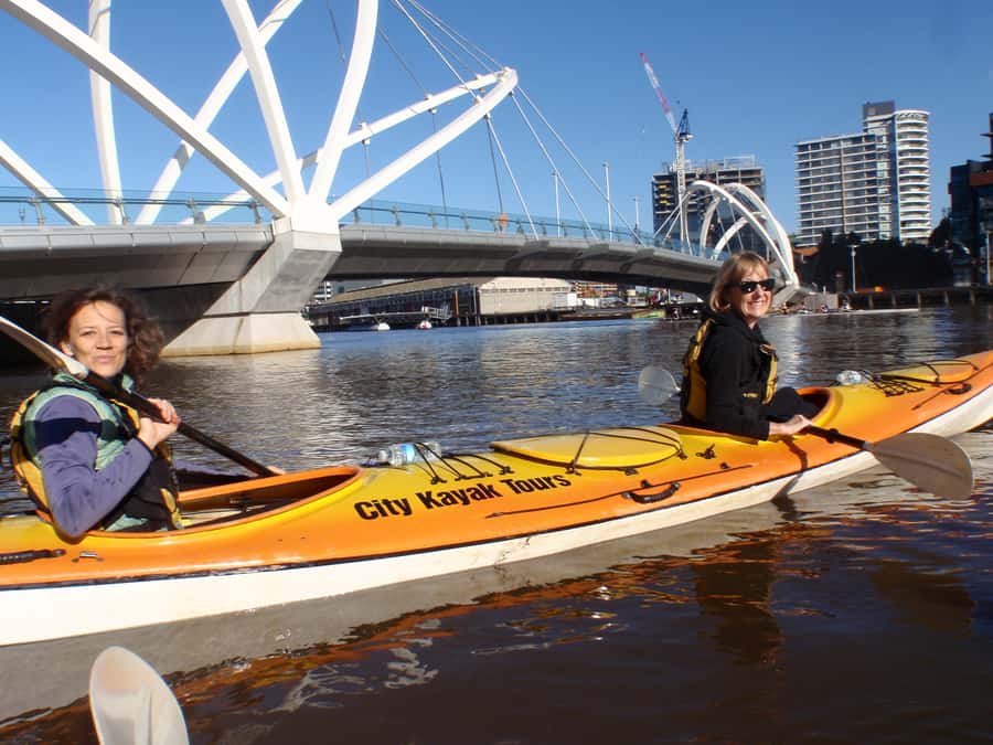 Melbourne: Iconic City Sights Kayak Experience - Under Princes Bridge and into central Melbourne