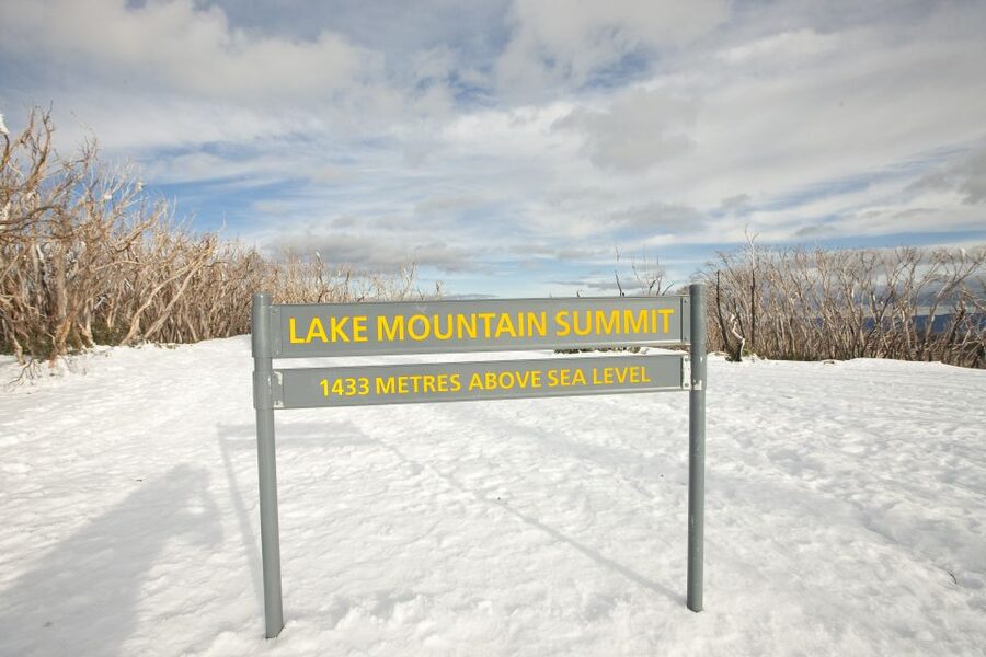 Melbourne: Lake Mountain Snow Day and Waterfalls & Chocolate - Who should book this tour?