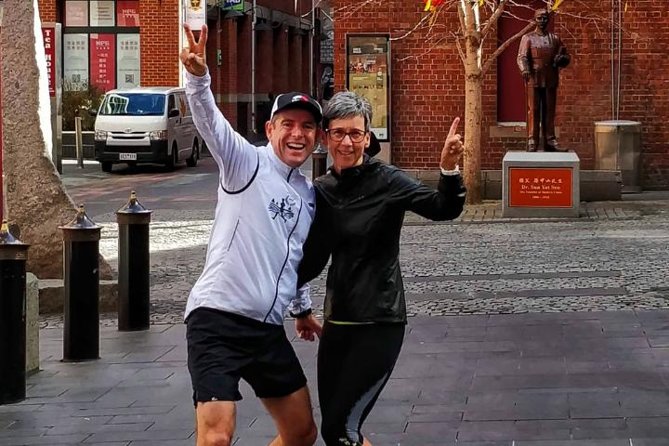 Melbourne Laneways Discovery Running Tour - Old pubs and European-style Hardware Lane