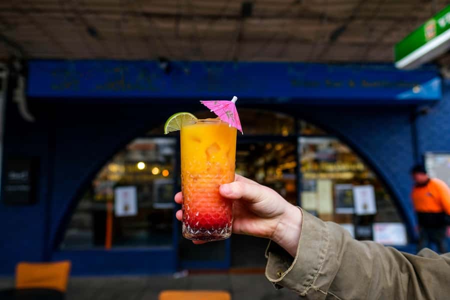 Melbourne: Laneways Food Tour with 8 Authentic Tastings - Local cheese and artisanal chocolate