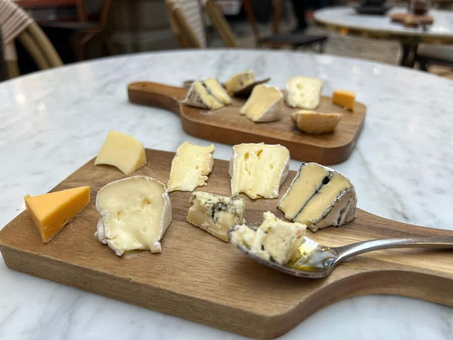 Melbourne: Laneways Food Tour with 8 Authentic Tastings - Is $121 a fair price?