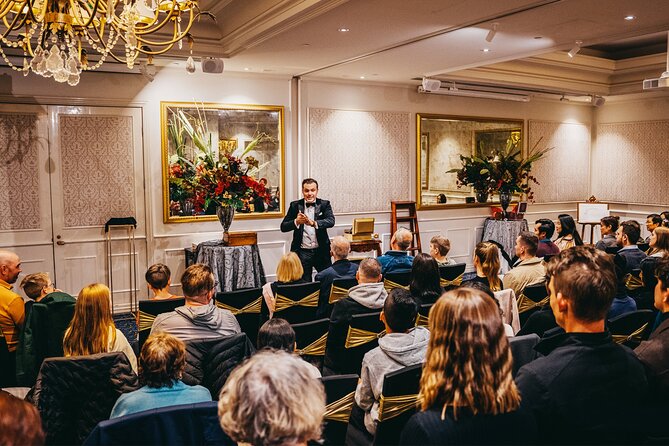 Melbourne Magic Show: Impossible Occurrences Ticket - Arriving at the Marriott Hotel