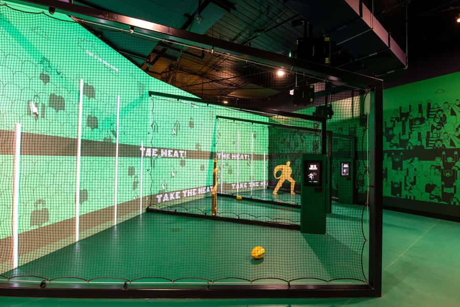 Melbourne: MCG and Australian Sports Museum Guided Tour - Game On! is the family-friendly finish
