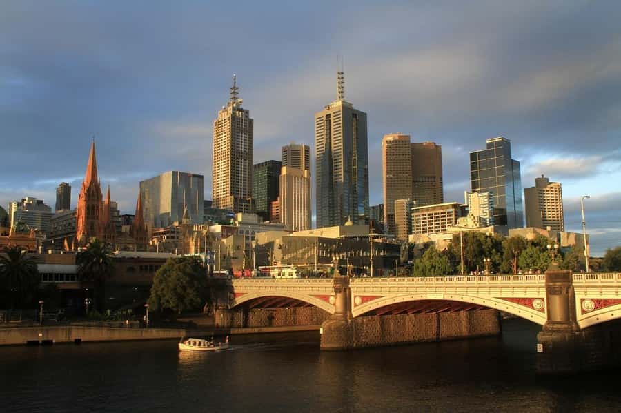 Melbourne: Must-See Walking Tour With a Guide - Starting at 15 Gisborne Street
