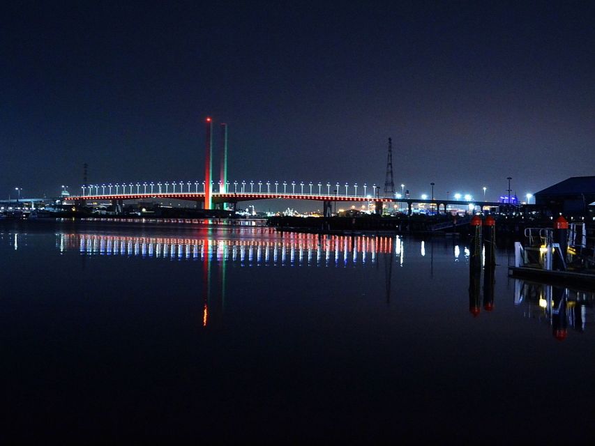 Melbourne: Nighttime Private City Tour with Transfer & Stops - What the private format adds