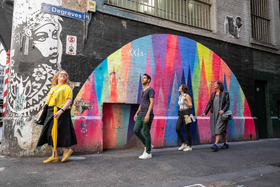 Melbourne: Original Lanes & Arcades Walk (max 8 guests only) - Meeting your guide at Federation Square