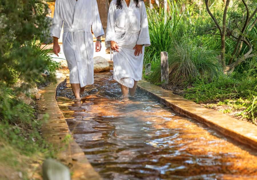 Melbourne: Peninsula Hot Springs with Lunch and Wine - A relaxed Mornington Peninsula day from Melbourne