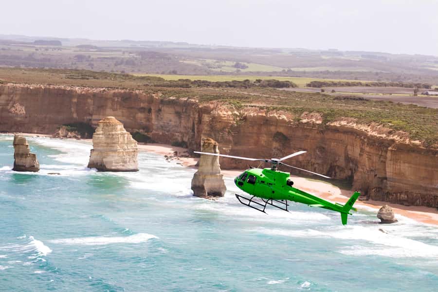 Melbourne: Private Helicopter Flight to the 12 Apostles - The flight over Victoria and the Great Ocean Road