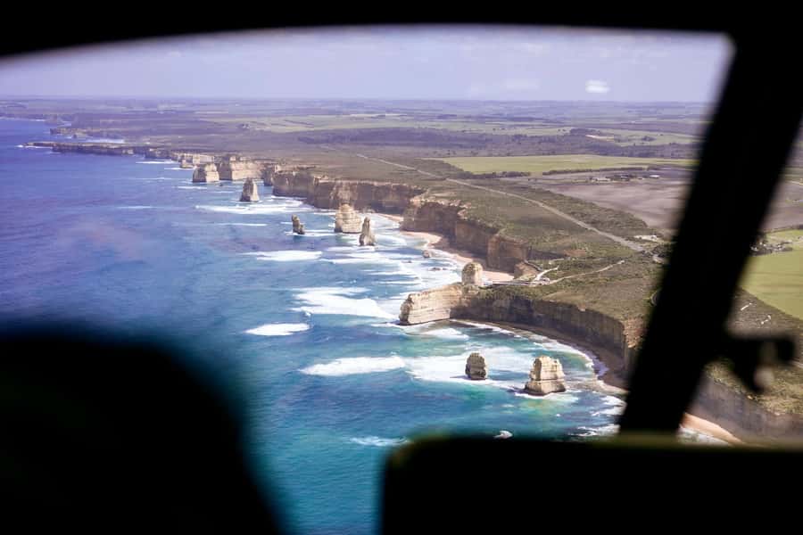 Melbourne: Private Helicopter Flight to the 12 Apostles - Starting at Rotor One in Melbourne