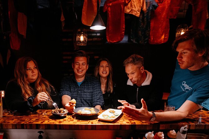 Melbourne: Progressive Dinner Tour - Chinatown, Laneways & Drink - Chinatown after dark