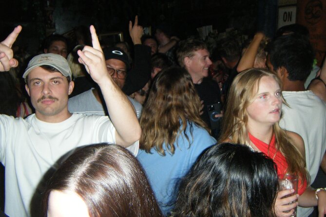 Melbourne Pub Crawl (Batmania Tours) - Ending at StoryVille on Lonsdale Street