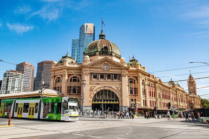 Melbourne Sightseeing Tour in Small Group - A fast introduction to Melbourne’s many personalities