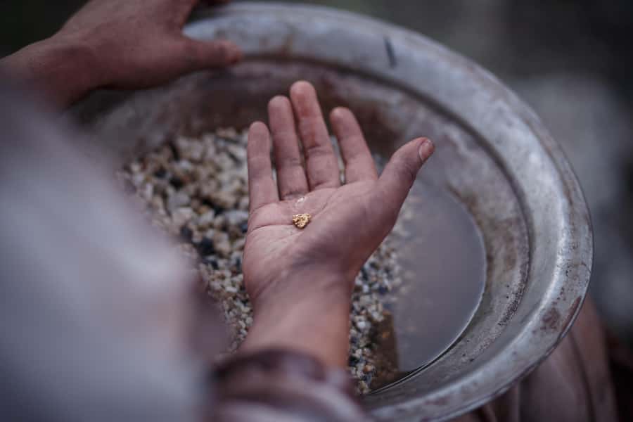 Melbourne: Sovereign Hill 'A Touch of Gold' Ballarat Tour - The Gold Pour and Redcoat Parade