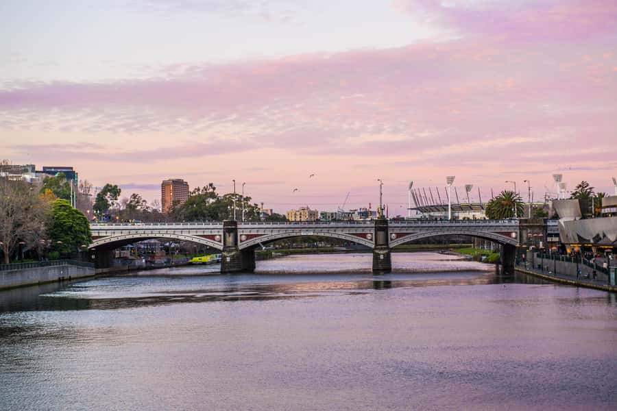 Melbourne: Spirit Of Melbourne Yarra River Lunch Cruise - Who will get the most from this cruise