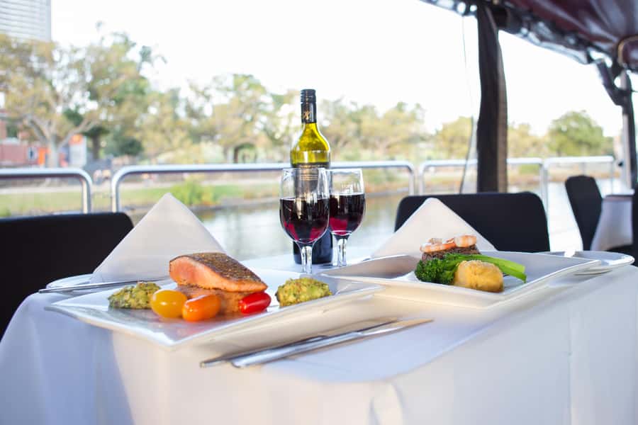 Melbourne: Spirit Of Melbourne Yarra River Lunch Cruise - Is the Spirit of Melbourne worth $95?