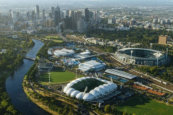 Melbourne Sports Walking Tour - AAMI Park and the sports Australians follow