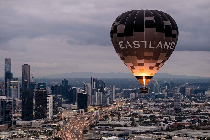 Melbourne sunrise balloon flight only - What the group format means for you