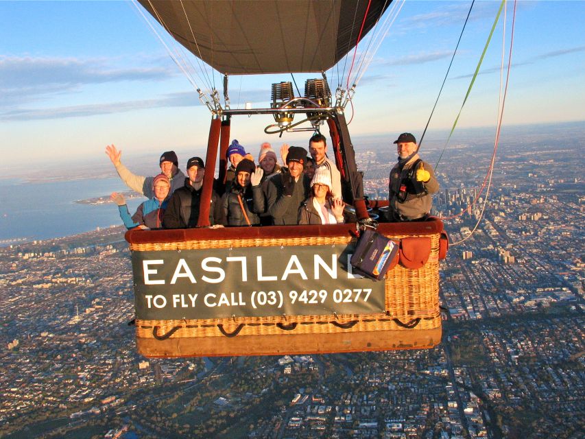 Melbourne: Sunrise Hot Air Balloon Experience - Photography from the balloon basket
