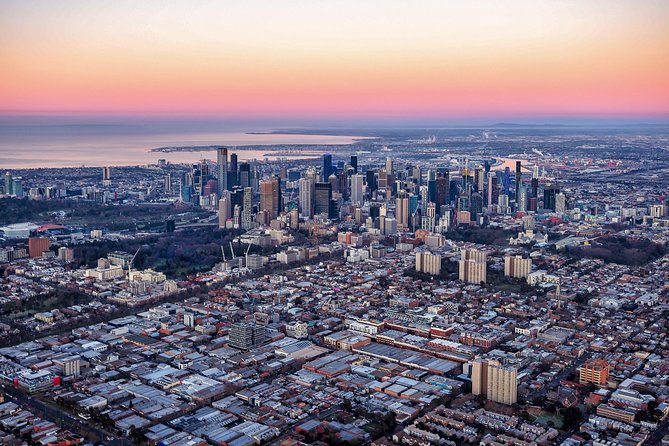 Melbourne Sunrise Hot Air Balloon Ride with GoPro Photos - The pilot and the feeling of safety