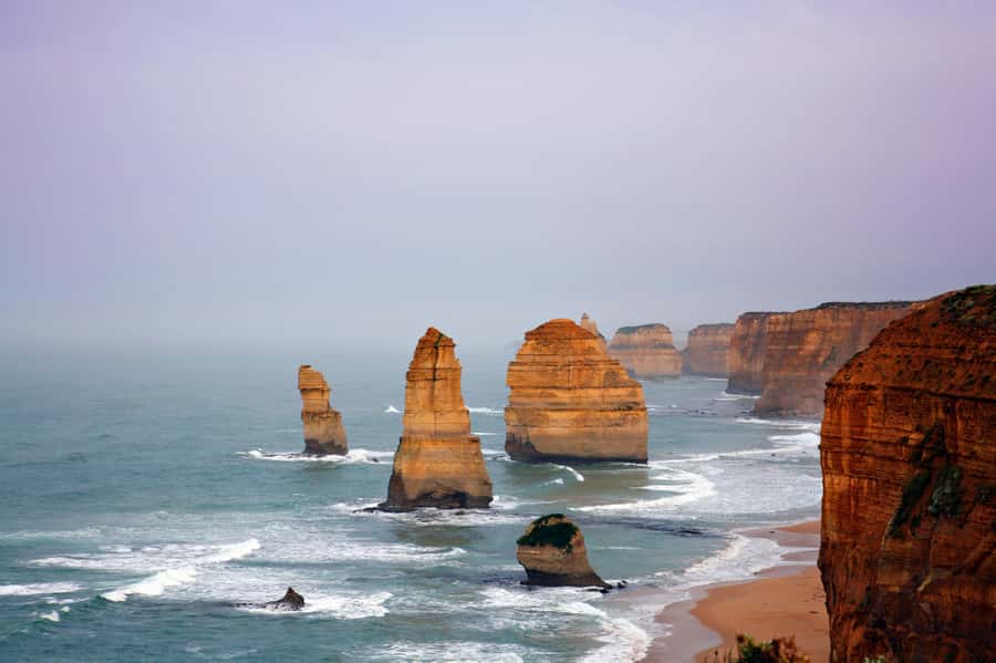 Melbourne: Ultimate Great Ocean Road Morning Escape Day Tour - London Arch begins the coastal section