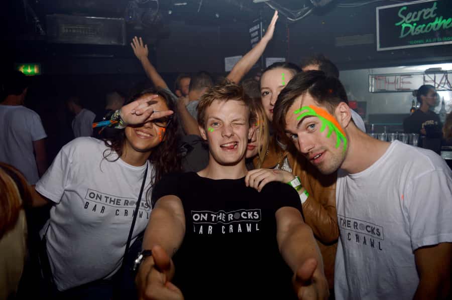 Melbourne: Weekly Bar Crawl: 5 Free shots, Club Entry - Finishing at a club with faster entry