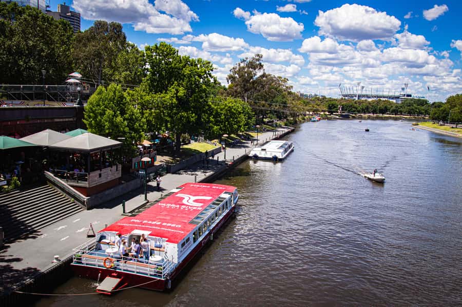 Melbourne: Yarra River Sightseeing Cruise - The first views along the Yarra