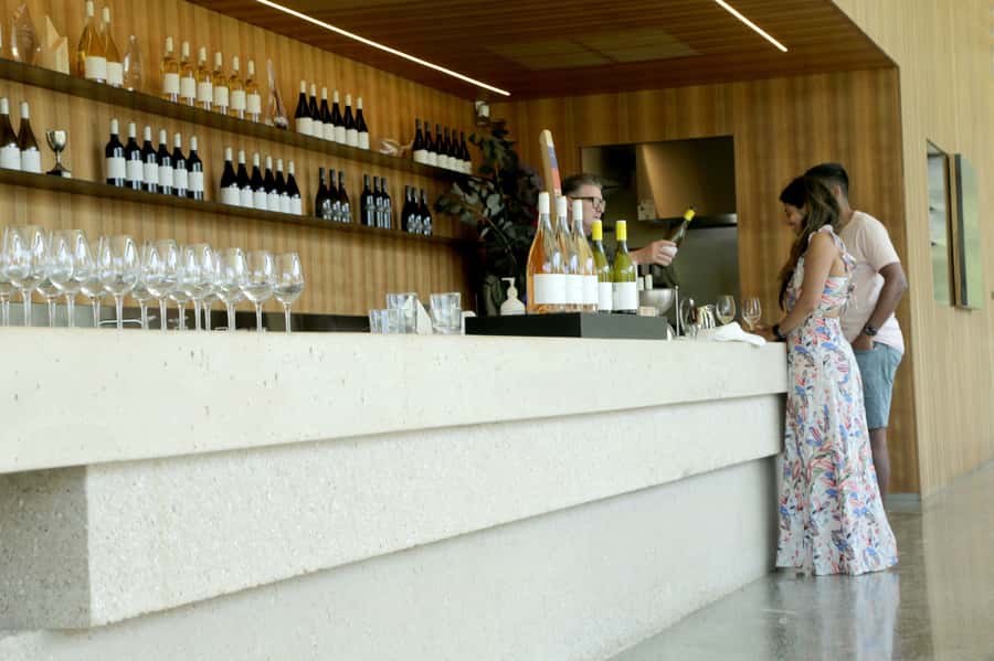 Melbourne: Yarra Valley Food & Wine Tour in a '56 Chevrolet - Healesville gives the day a local pause