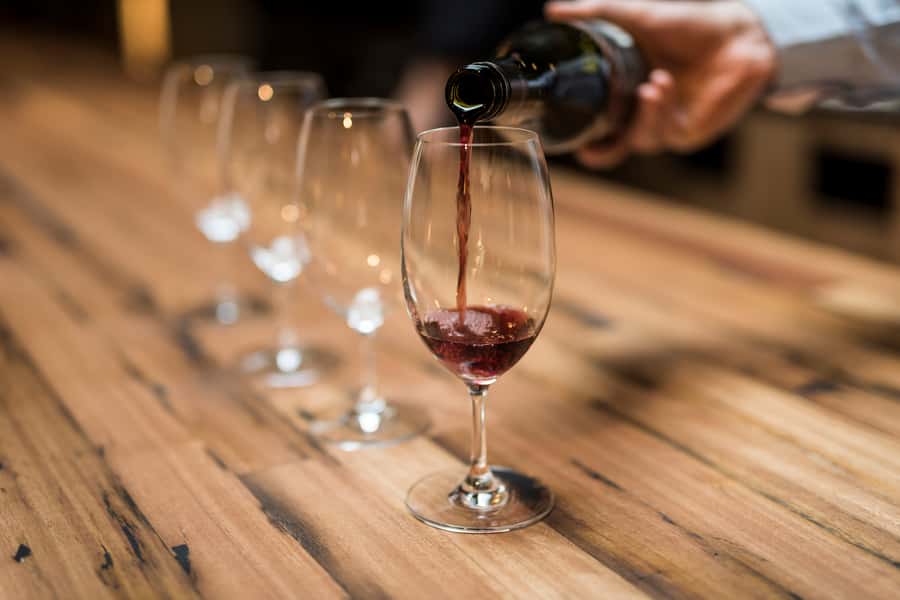 Melbourne: Yarra Valley Wine Bubbles & Kangaroos Tour - Domaine Chandon and the polished side of the valley