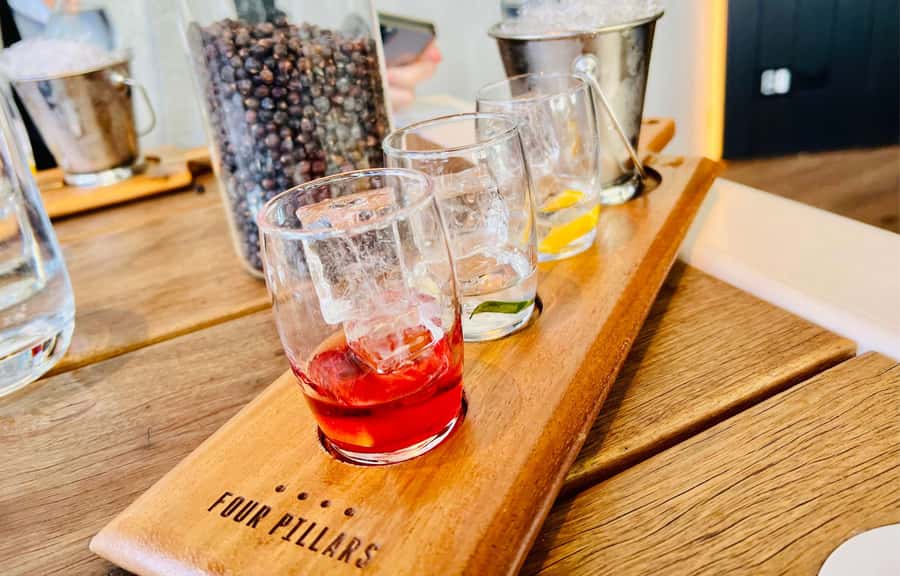 Melbourne: Yarra Valley Wine Tour + Lunch & Gin/Beer Option - Chocolate and ice cream make a playful final stop