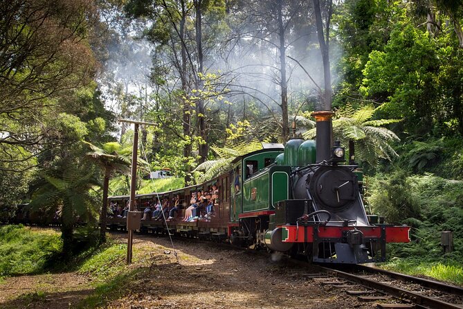 Mornington Peninsula Luxury Lunch, Wine Tasting & Pt Leo Art Walk - Pt. Leo Estate and the Big Art Walk