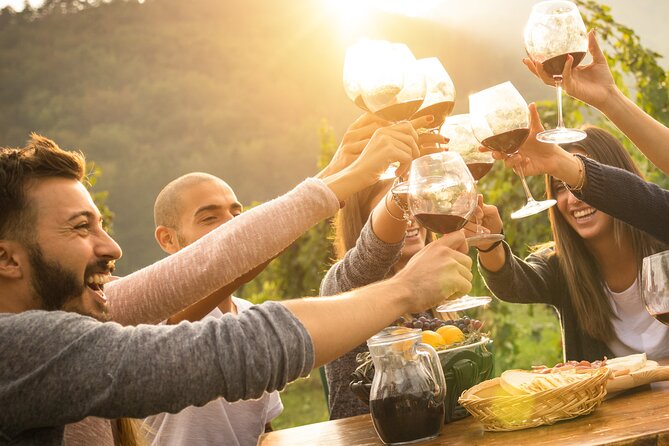 Mornington Peninsula Winery Bus Tour including lunch with a glass of wine - T’Gallant Vineyard keeps the tasting local