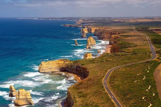 Private Great Ocean Road Day Trip from Melbourne - Memorial Archway, Split Point, and the coast near Lorne
