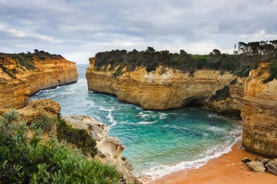 Private Great Ocean Road Tour - The Twelve Apostles and Loch Ard Gorge