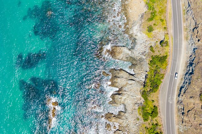 Private Helicopter Tour to 12 Apostles & Great Ocean Road - Pilot commentary and the private format