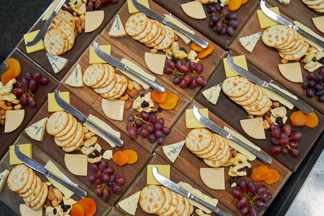 Spirit of Melbourne Dinner Cruise on the Yarra River - Service, seating, and the feel onboard
