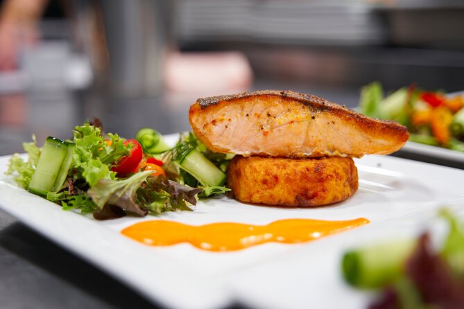 Spirit of Melbourne Dinner Cruise on the Yarra River - Practical details that affect your evening