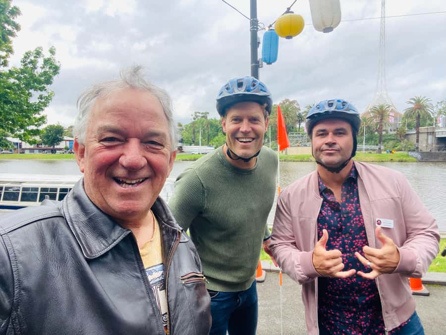The Famous Melbourne City Bike Tour - Following the Yarra River