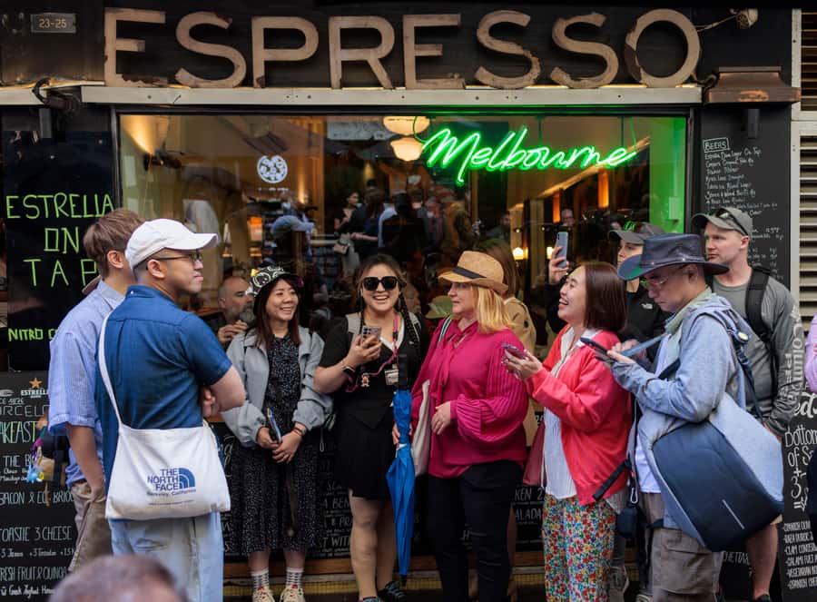 Ultimate Melbourne Walking Tour: History, Laneways & Culture - Flinders Street Station and the Degraves Street coffee break
