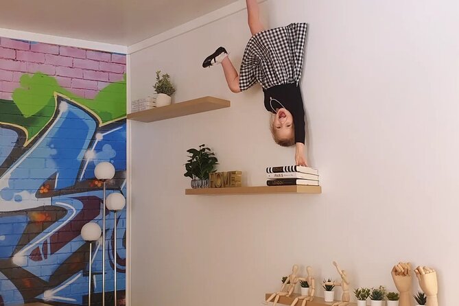 Upside Down House Photo Experience in Australia - Entering the House Down Under in Docklands